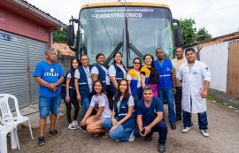 Moradores de Ipioca são beneficiados com atendimentos do Cadastro Único