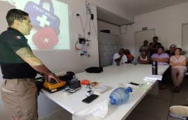 Profissionais da Cidade da Pessoa Idosa aprendem técnicas de primeiros socorros