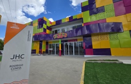 Gigantinhos oferecem atendimento de saúde dentro da escola em Maceió