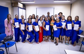 Alunas do Acessuas encerram curso de Costureiro sob Medida com desfile de moda