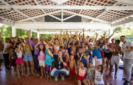 Crianças do Serviço de Convivência participam de dia de lazer e diversão