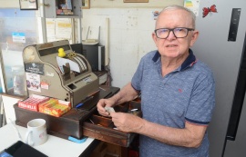 Comerciantes tradicionais do bairro Jaraguá apostam no São João Massayó e estendem funcionamento