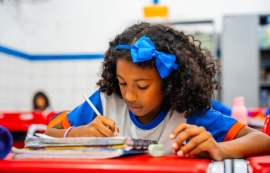 Maceió avança na alfabetização na idade certa e alcança marca histórica em indicador nacional