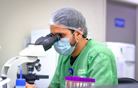 Hospital da Cidade promove atualização técnica sobre hemoculturas e amostras laboratoriais