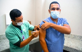 Hospital da Cidade mobiliza equipes em campanha interna de vacinação e reforça cuidado com quem cuida