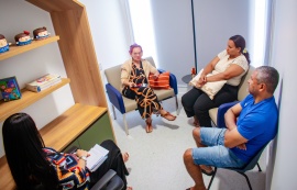 Casa do Autista de Maceió fortalece rede de apoio e acolhe famílias em rodas de conversa com pais e responsáveis
