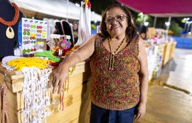 Feira da mulher empreendedora valoriza artesanato e leva opção de lazer para moradores da parte alta