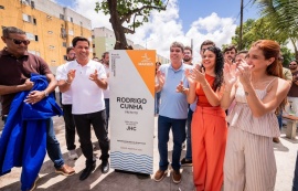 Prefeito Rodrigo Cunha entrega área de convivência revitalizada no Virgem dos Pobres 1