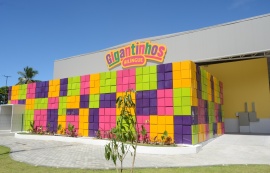 Marisqueira comemora filhos no Gigantinhos e sonha com futuro diferente para a família