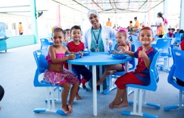 Dia Mundial da Alimentação: Gigantinhos garantem cardápio saudável a crianças em Maceió