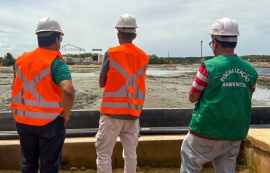 Fiscalização ambiental investiga denúncias de poluição no corpo hídrico do rio Riacho Doce