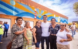 Prefeitura entrega Novo Mercado e realiza sonho de 40 anos no Benedito Bentes