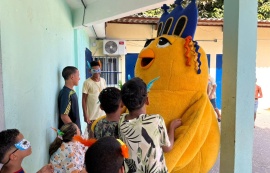 Pinto da Madrugada leva cultura e alegria para abrigo em ação especial da Prefeitura de Maceió