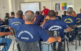 Instrução de Armamento e Tiro da Semsc inicia aulas teóricas com primeira turma de 2025