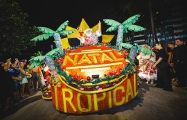 “Feliz e encantada”, diz turista argentina sobre abertura do Natal de Todos Nós