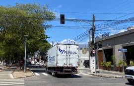 Novos semáforos na parte baixa começam a funcionar neste sábado (13)