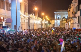 Gambiarras luminosas são furtadas após realização do Jaraguá Folia, em Maceió