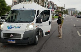 Operação Turismo Clandestino intensifica fiscalização na orla de Maceió