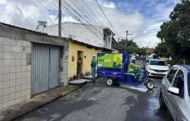 Moradores da parte alta recebem orientações sobre uso do Ecoponto Petrópolis