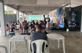 Castramóvel promove castrações de animais comunitários em Guaxuma