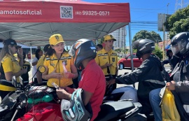 Campanha Parada Legal reforça práticas de segurança viária para motociclistas no Farol