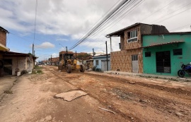 Prefeitura amplia frentes de pavimentação na parte alta de Maceió