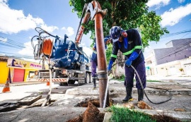 Infraestrutura retira 469 toneladas de entulho da rede de drenagem em setembro