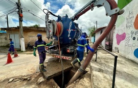 Infraestrutura retira mais de 400 toneladas de entulhos do sistema de drenagem em outubro