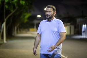 Diretor-presidente em exercício da Ilumina, Gutenberg Melo, visitou áreas de convívio em bairros da parte alta de Maceió