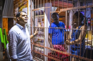 Melhoria da iluminação gantante mais segurança a comerciantes. Foto: Matheus Alves / Ascom Sima