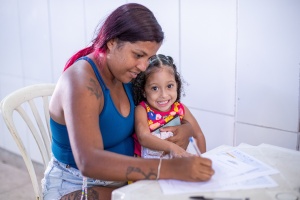 Lucineide vai priorizar atender as necessidades dos filhos com o valor recebido / Foto: Célio Júnior