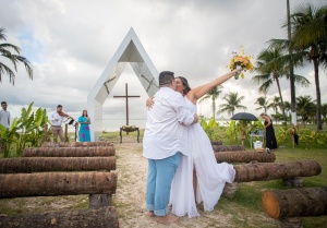 Casal veio direto de São Paulo para casar na Capelinha de Jaraguá. Foto: Célio Júnior/ Secom Maceió