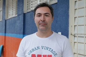 Assistente social da Escola Professor Deraldo Campos, Valter Tenório. Foto: Pedro Caldas.