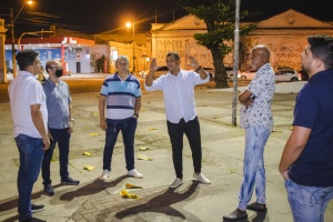 Equipe da Sima esteve no Jaraguá para um levantamento das necessidades na iluminação. Foto: Matheus Alves/Ascom Sima