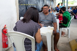 Luciano é comerciante e recebeu um rápido atendimento no CAT Pinheiro. Foto: Juliete Santos/Secom Maceió