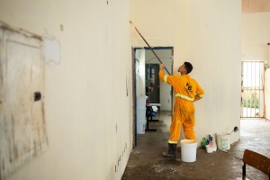 Pintura interna do Ginásio Arivaldo Maia. Foto: Juliete Santos / Secom Maceio