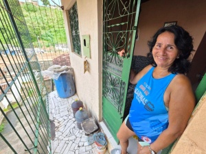 Dona Iara é moradora do Vale do Reginaldo e frequenta a Academia do Povo da região desde sua inauguração. Foto: Beto Macário
