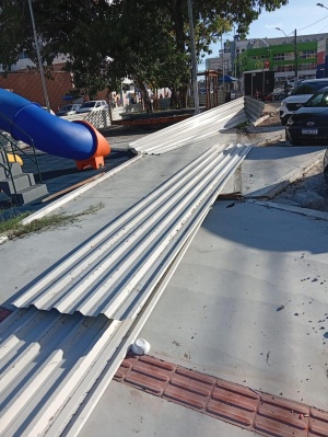 Tapumes foram recuperados após flagrante de furto. Foto: Guarda Civil Maceió.