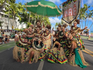 Participantes em trajes tradicionais reforçam a beleza e a força da cultura afro-brasileira durante o desfile. Foto: Beto Macário/Secom Maceió