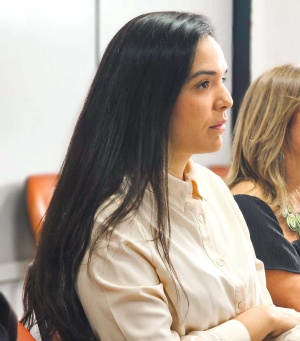 Superintendente  de Governança e Gestão Interna da SMS, Karine Faria, representou o secretário Luiz Romero. Foto: Cortesia