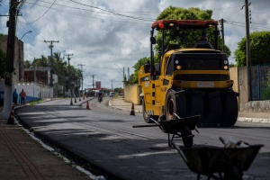Chã da Jaqueira recebe obras de recapeamento. Foto: Alisson Frazão