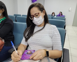 Enfermeira da Unidade de Saúde Dr. João Macário, Adriana de França. Foto: Ascom SMS