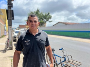 José Edson comemora recapeamento da Avenida Mundaú. Foto: Felipe Sóstenes/Secom Maceió