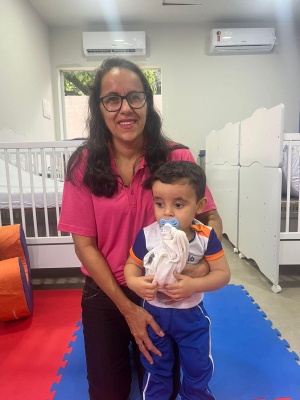 Mércia Santos e seu filho, Moisés. Foto: Cortesia