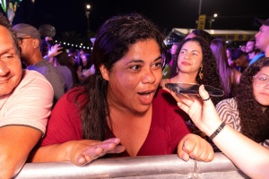 Ana Paula veio de São Paulo aproveitar Maceió e os shows com a família. Foto: Victor Vercant /Secom Maceió