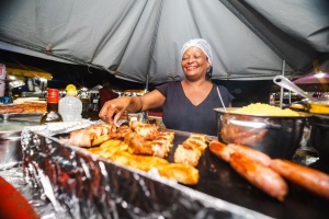 Comerciantes devem ficar atentos às regras e proibições do edital. Foto: Jonathan Lins/ Secom Maceió