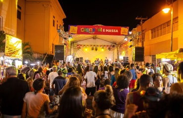 Carnaval É Massa celebra artistas locais e fortalece cultura no coração de Jaraguá