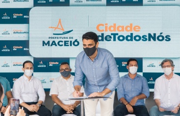 Prefeitura de Maceió dá ordem de serviço e escola no Village será reconstruída