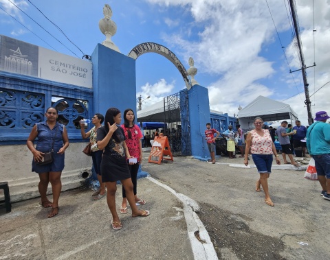 Cemitérios de Maceió terão programação religiosa durante o Dia de Finados