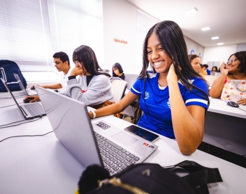 No Dia Mundial da Juventude, Prefeitura destaca ações voltadas à qualificação e emprego